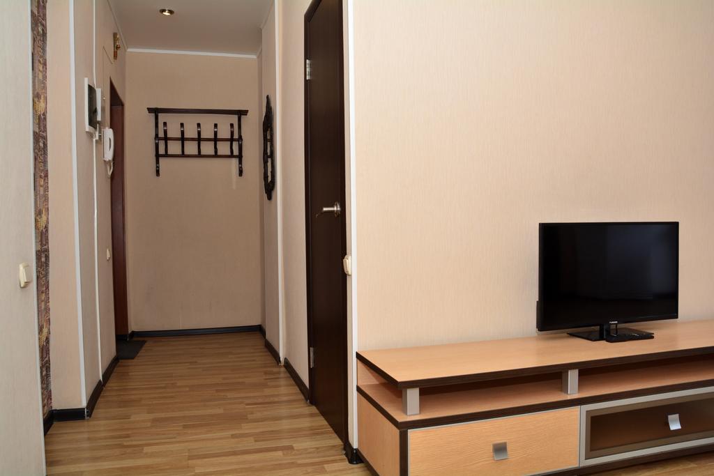 Apartments Engelsa 47A Tjeljabinsk Exteriör bild